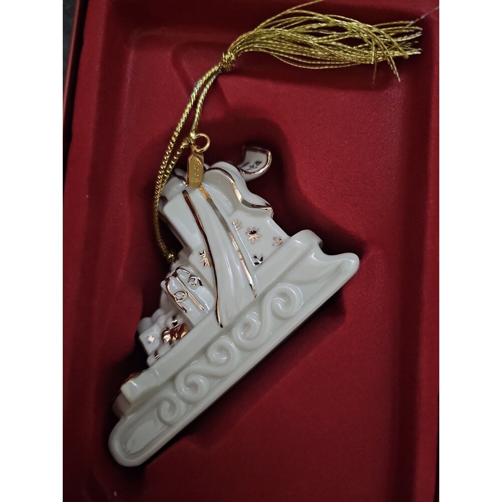 LENOX 2008 Jeweled Sleigh Ride Fine Porcelain Christmas Ornament. Elegant.